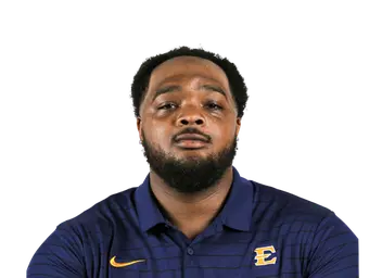 Isaiah Potts headshot