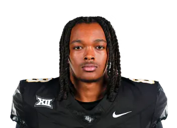 Demari Henderson headshot