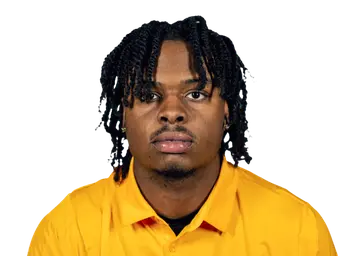 Avery Sledge headshot