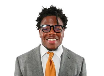 Makhilyn Young headshot