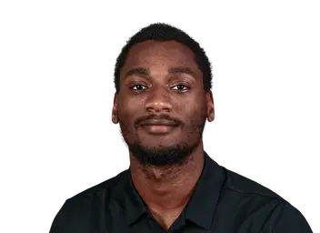 Devin Alves headshot