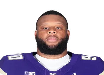 Elinneus Davis headshot