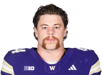 Hayden Moore headshot