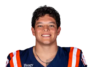 Mason Muragin headshot