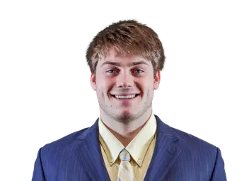 Connor Walendzak headshot