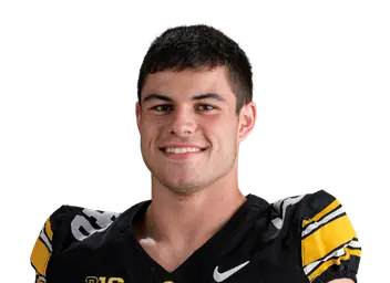 Preston Ries headshot