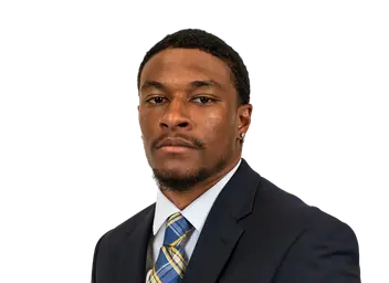 Dylan Mullins headshot