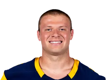 Hunter Hopperton headshot