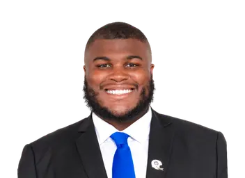 Julius Davis headshot