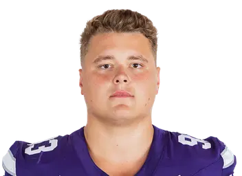 Asher Tomaszewski headshot