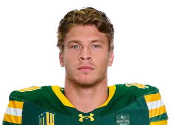 Kaden Zenzen headshot