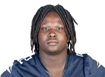 Tosin Akinsulire headshot