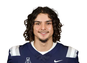Gael Ochoa headshot
