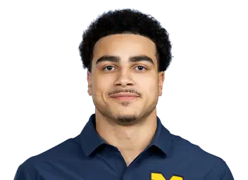 Bryson Kuzdzal headshot