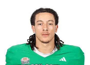 Avery Scott headshot