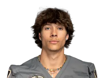 Ethan Beard headshot