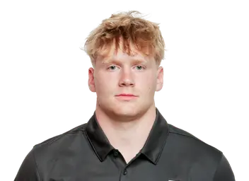 Beckham Dee headshot