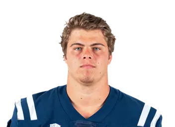 Carson Tujague headshot