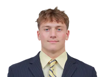 Isaac Zay headshot