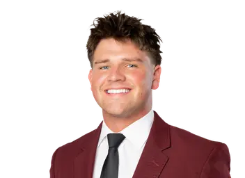Walker Lyons headshot
