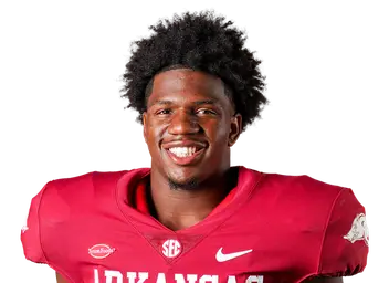 Cam Settles headshot