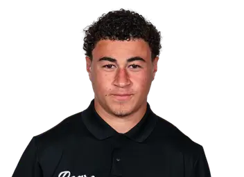 Zachary Lowe headshot