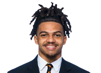 Isaiah Houi headshot