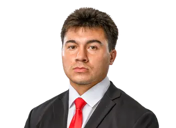 Alex Herrera headshot