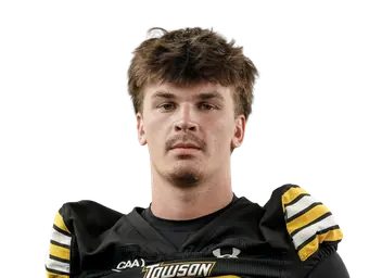 Ashton Siwald headshot