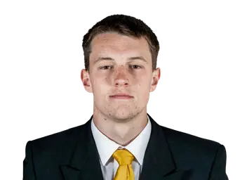 Connor Calvert headshot