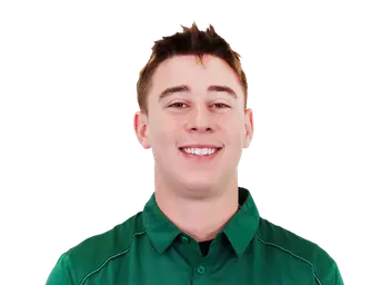 Riley Neer headshot