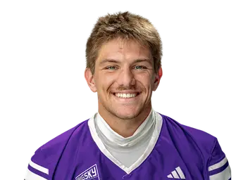 Noah Kjar headshot