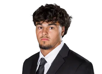 Cam Chapa headshot