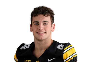 Caden Buhr headshot
