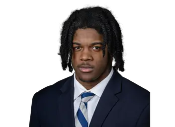 Zay Robinson headshot