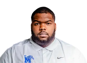 Devan Lowe headshot