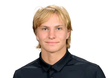 Stevie Keener headshot