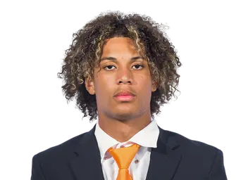 Darius Searles headshot
