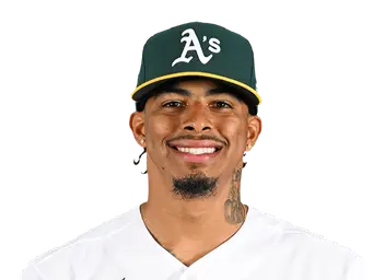 Luis Medina headshot