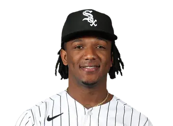 Luisangel Acuna headshot