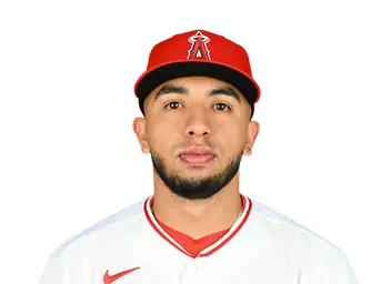 Oswald Peraza headshot