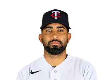 Yoendrys Gomez headshot