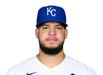 Steven Cruz headshot