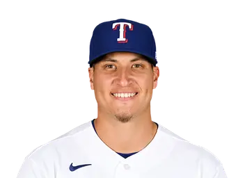 Robert Garcia headshot