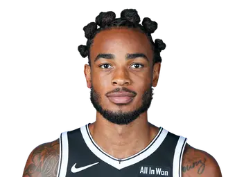 Nic Claxton headshot