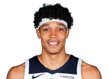Enrique Freeman headshot