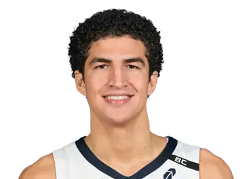 Karim Lopez headshot