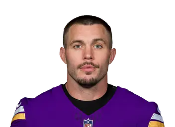 Harrison Smith headshot