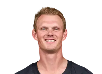 Daniel Carlson headshot