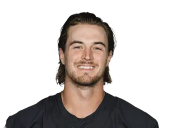 Kenny Pickett headshot